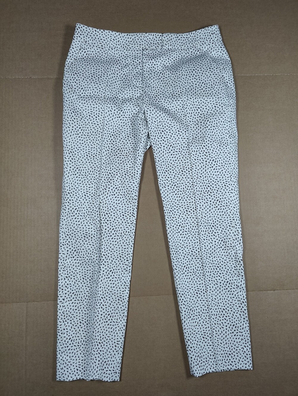 Akris Punto White Cotton Ankle Pants With Black Geometric Shapes Size 4